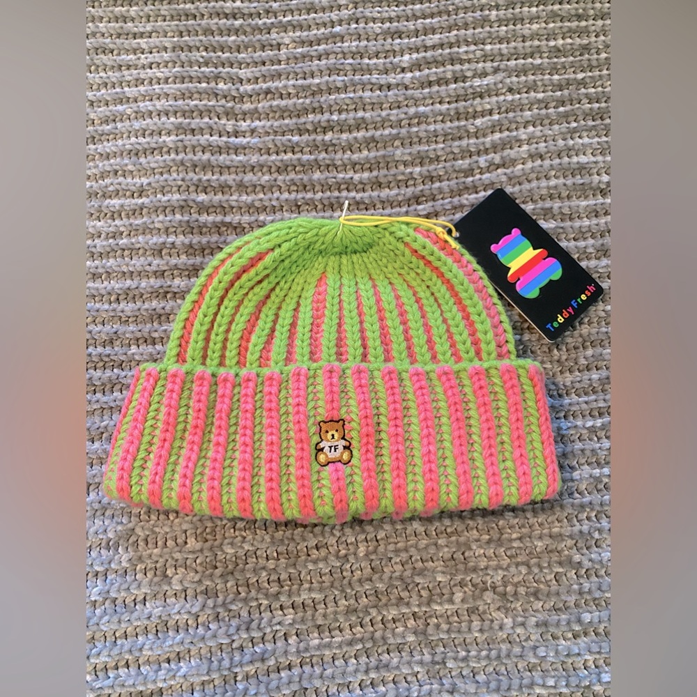 New Teddy Fresh green pink knit beanie one size